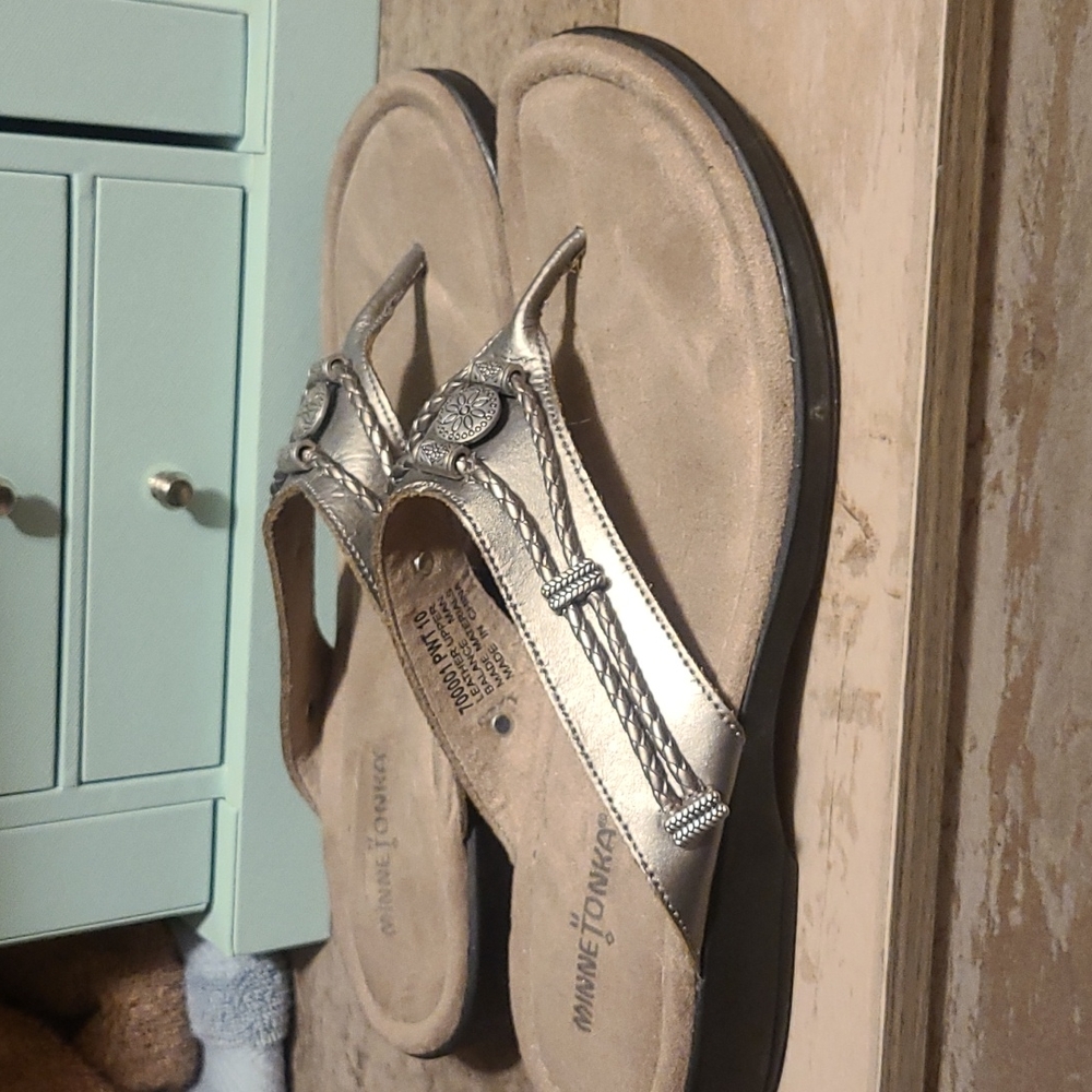 Flip flops